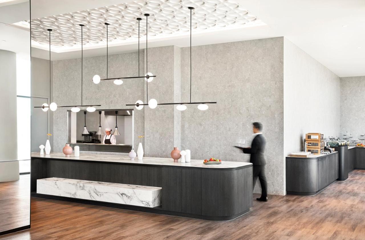 Aparthotel Oakwood Premier Melbourne Zewnętrze zdjęcie The kitchen at the restaurant